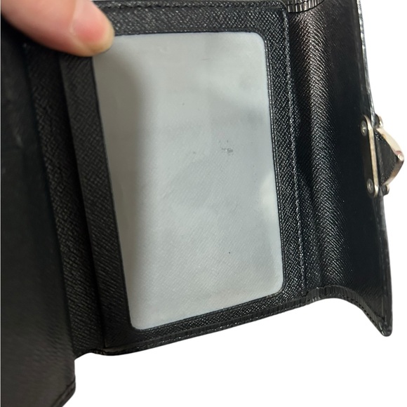 Louis Vuitton black Epi Koala lock trifold mens or women’s unisex wallet - Picture 8 of 10